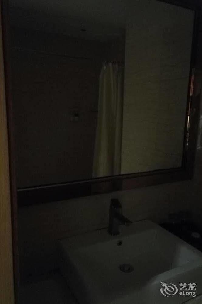 Shenzhen Huamao Aviatic Hotel Esterno foto