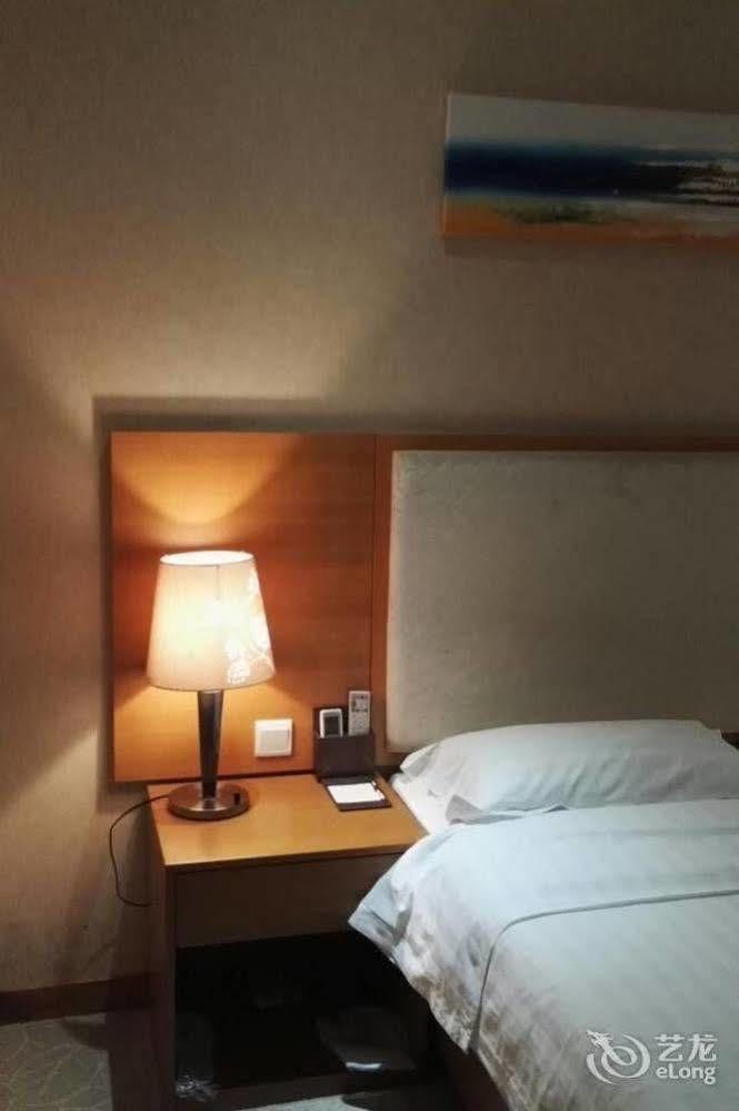 Shenzhen Huamao Aviatic Hotel Esterno foto
